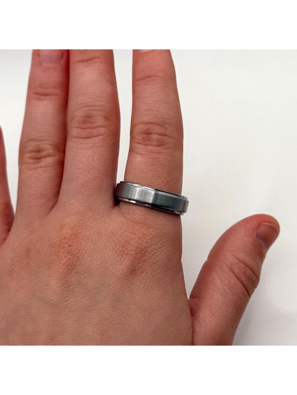 Tungsten Carbide Band Silver Tone Ring Size 9